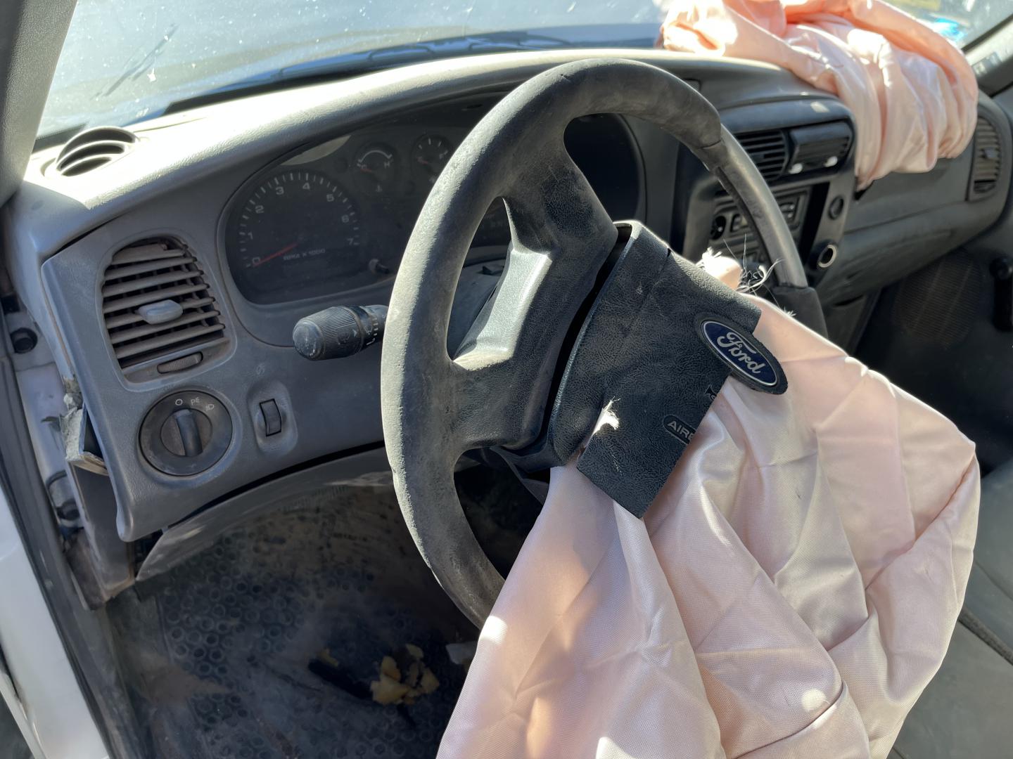 ./imagenes/INVOICE/2019/16379/PICK UP FORD RANGER (16).JPG